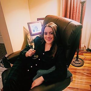 Meet your Posher, Julia